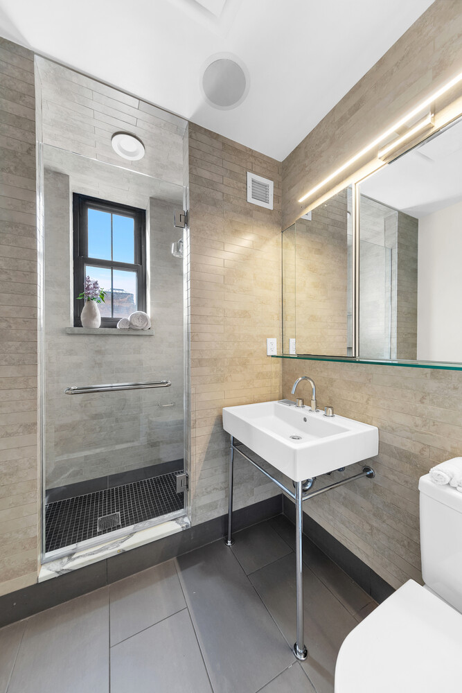 406 West 45th Street Clinton New York NY 10036