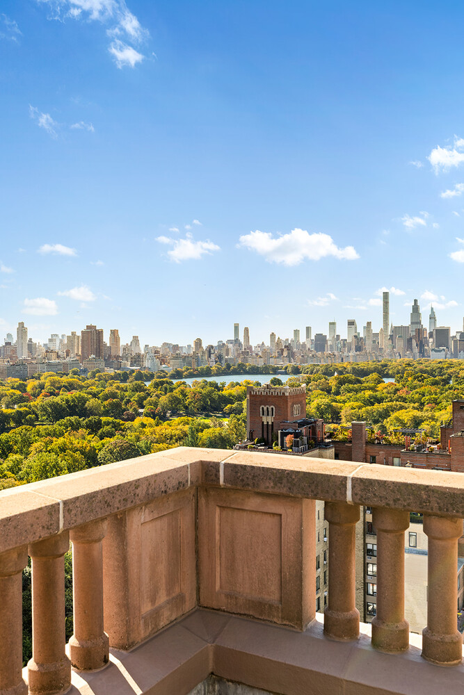 455 Central Park West PH2/3 Central Park West New York NY 10025