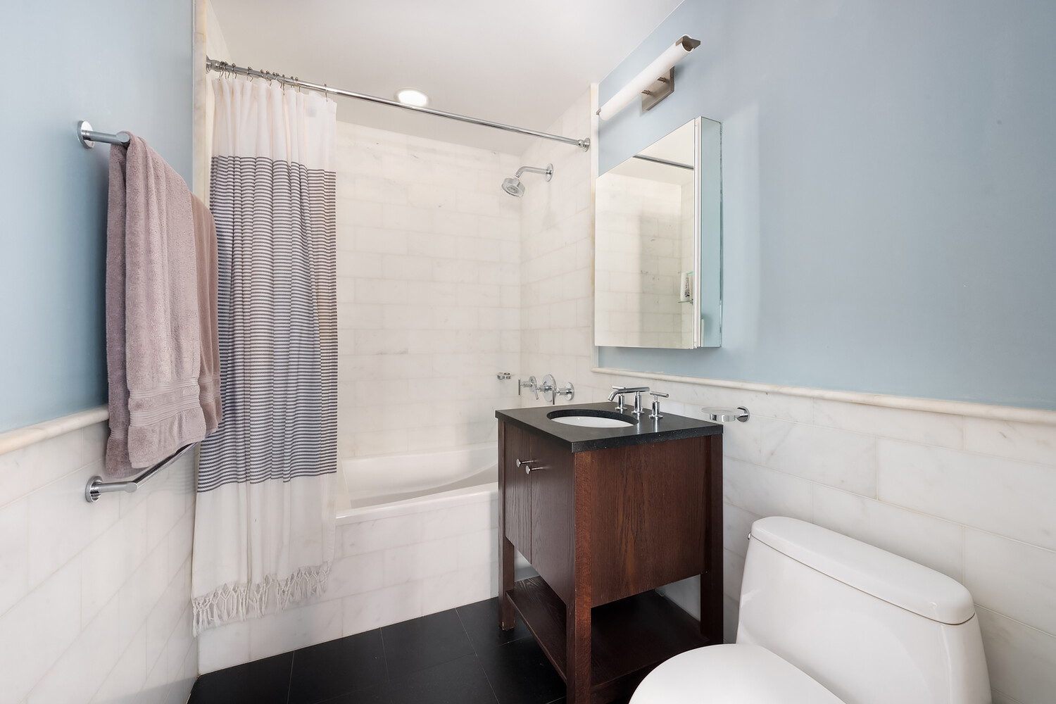 454 West 54th Street 5I Clinton New York NY 10019