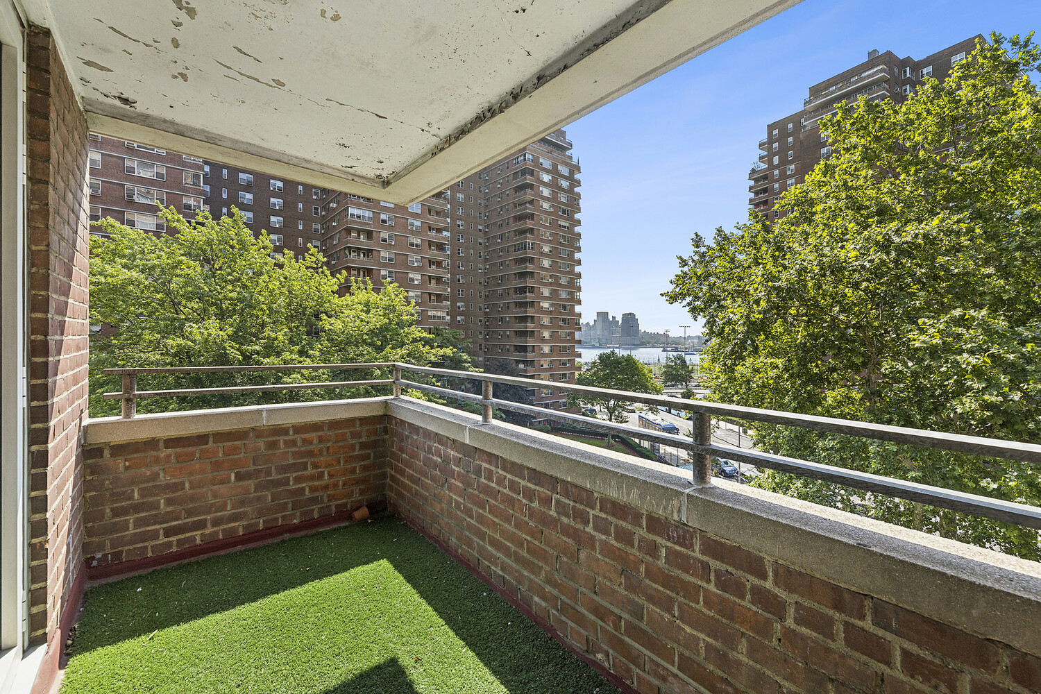 572 Grand Street G503 Lower East Side New York NY 10002