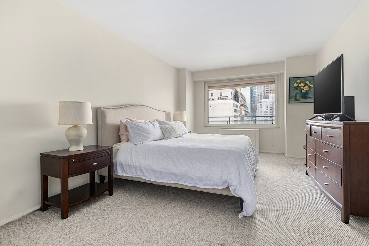 303 East 57th Street Sutton Place New York NY 10022