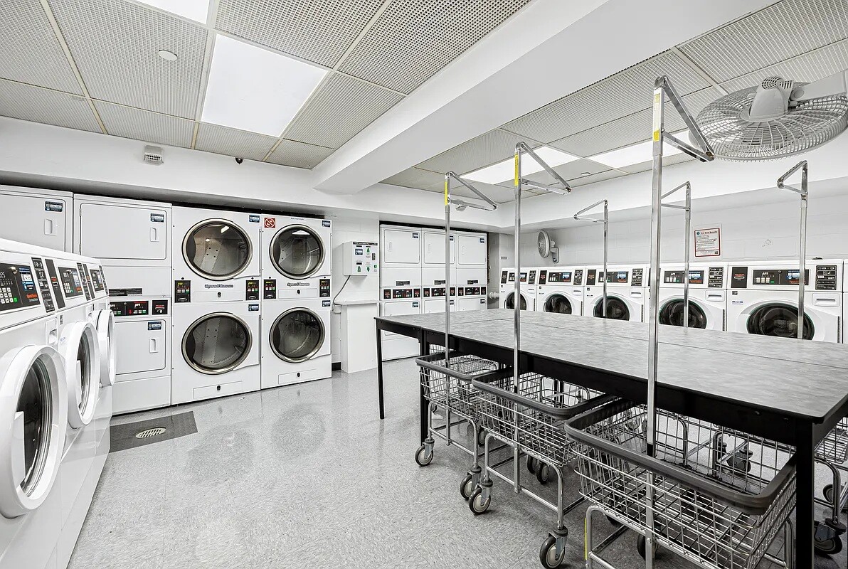 300 East 71st Street 12N Upper East Side New York NY 10021