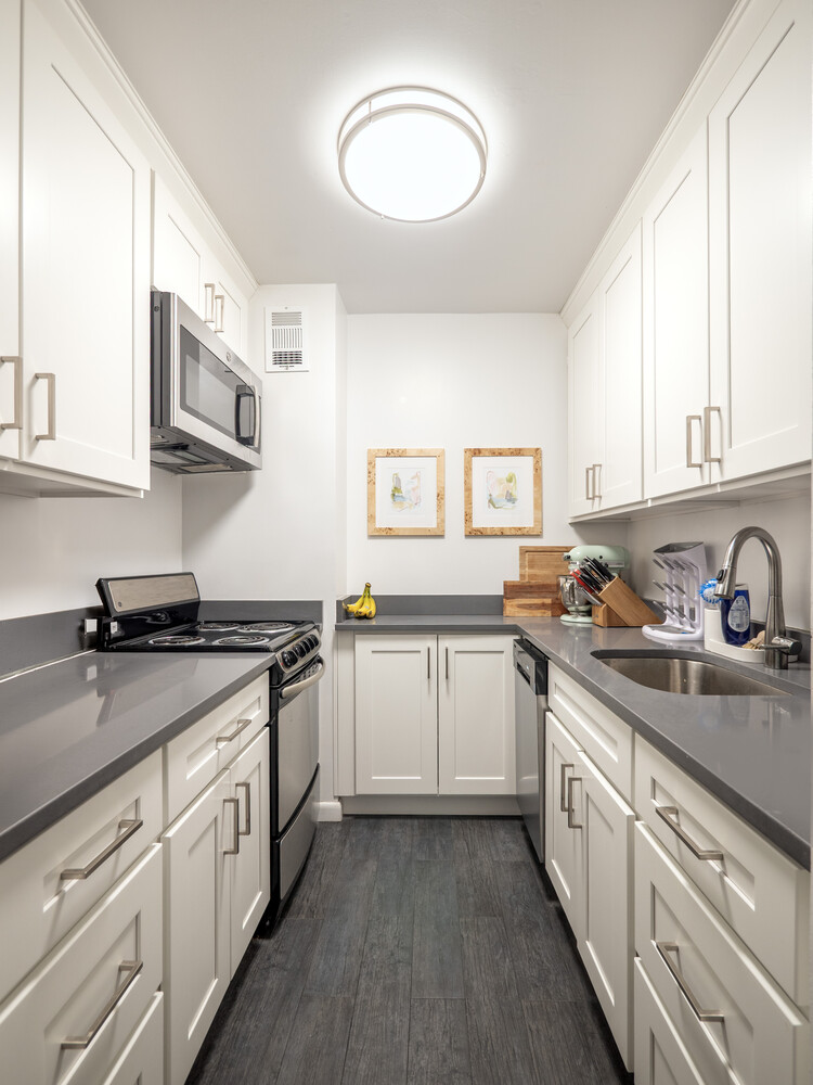 133 Barrow Street W. Greenwich Village New York NY 10014