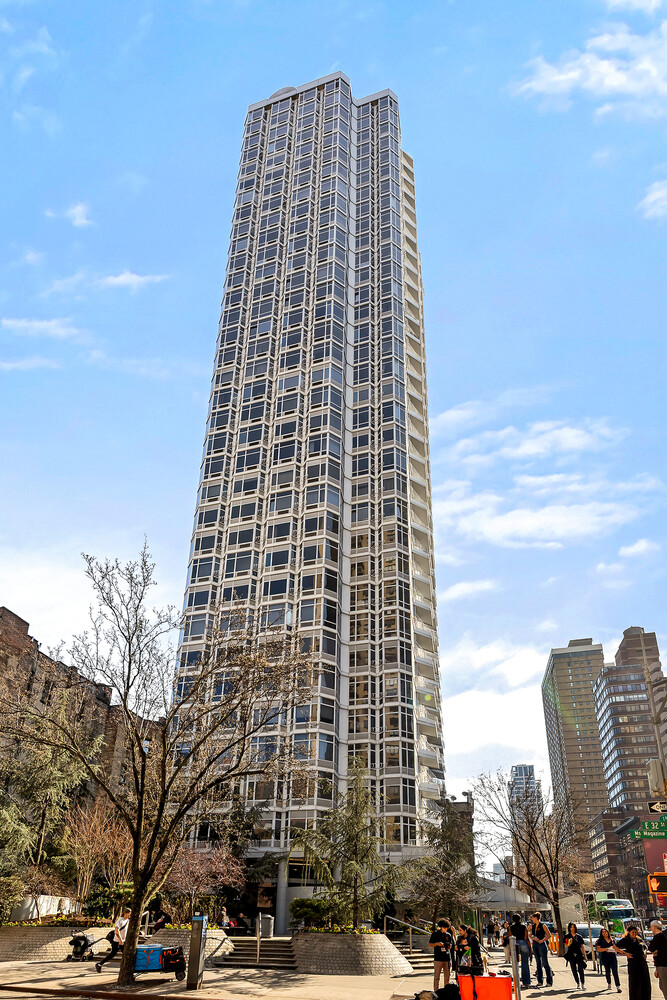 200 East 32nd Street 32E Kips Bay New York NY 10016
