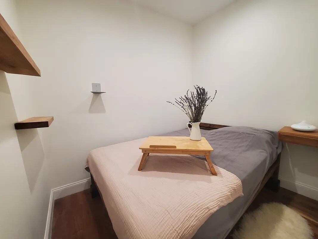 50 East 1st Street 3 E. Greenwich Village New York NY 10003