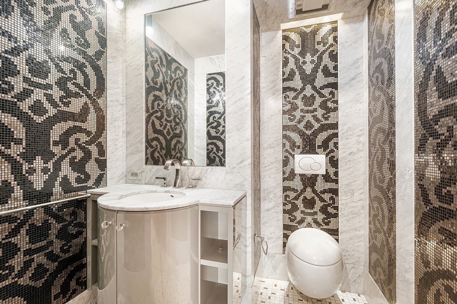 2 Fifth Avenue 4C Greenwich Village New York NY 10011