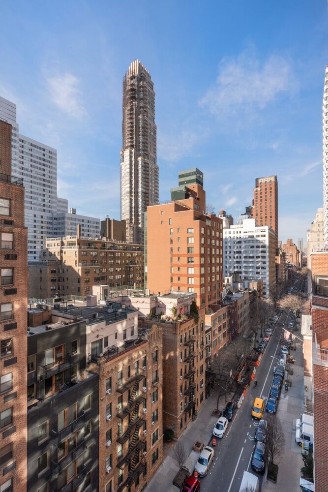 233 East 70th Street Upper East Side New York NY 10021