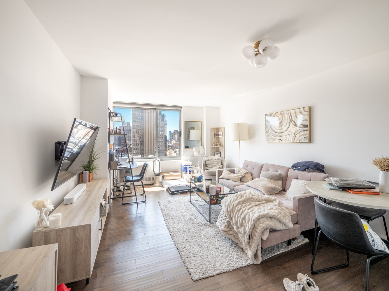 270 West 17th Street 11D Chelsea New York NY 10011