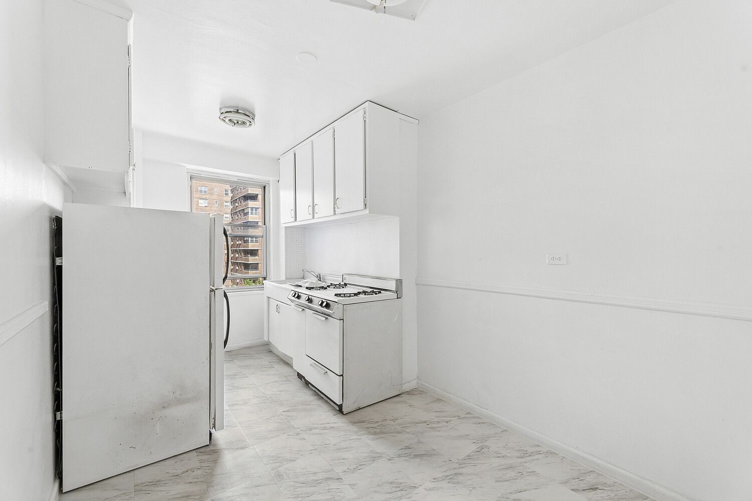 453 FDR Drive A1002 Lower East Side New York NY 10002