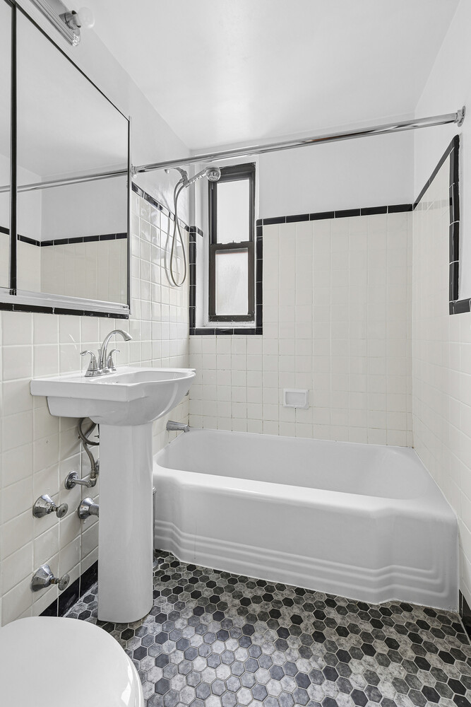 1420 York Avenue 4B Upper East Side New York NY 10021