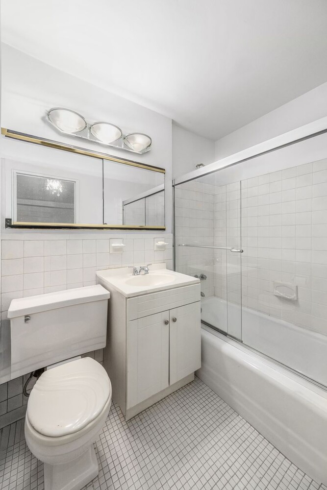 301 East 22nd Street 5V Gramercy Park New York NY 10010