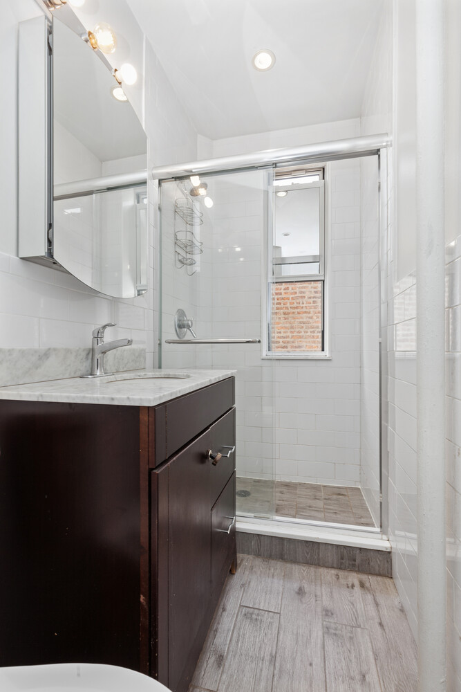 210 East 17th Street 5A Gramercy Park New York NY 10003