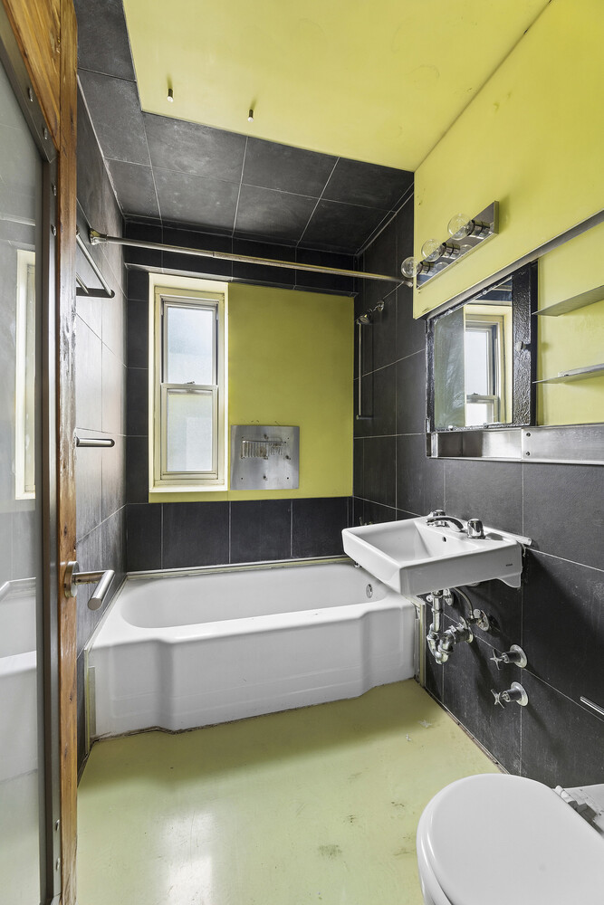 572 Grand Street G503 Lower East Side New York NY 10002