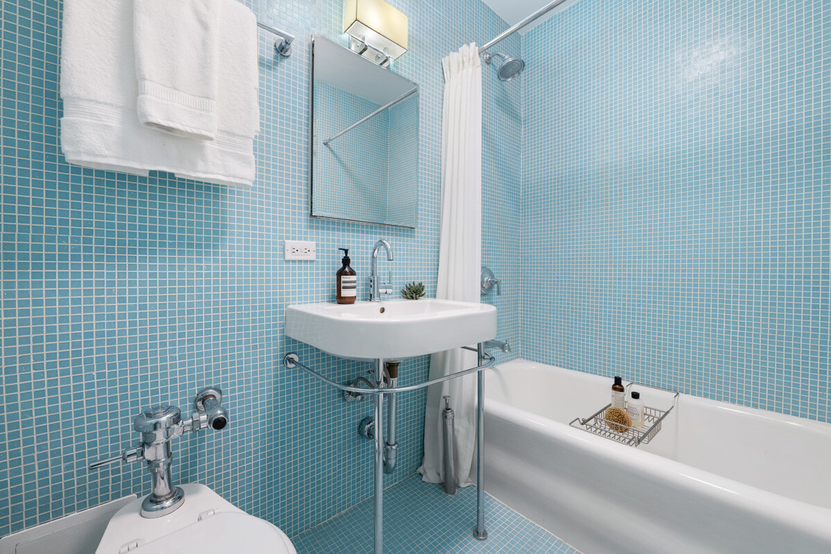 23 West 73rd Street 704 Upper West Side New York NY 10023