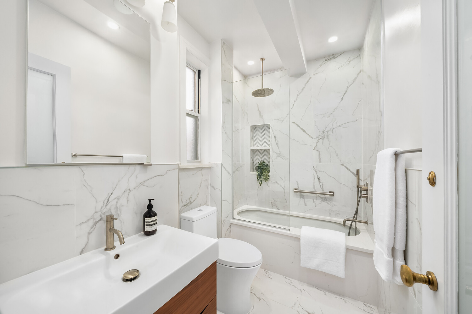 131 East 93rd Street Carnegie Hill New York NY 10128