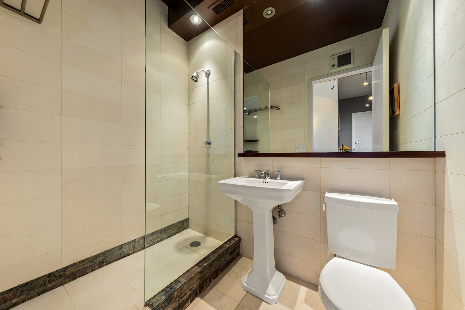 200 East 32nd Street 32E Kips Bay New York NY 10016