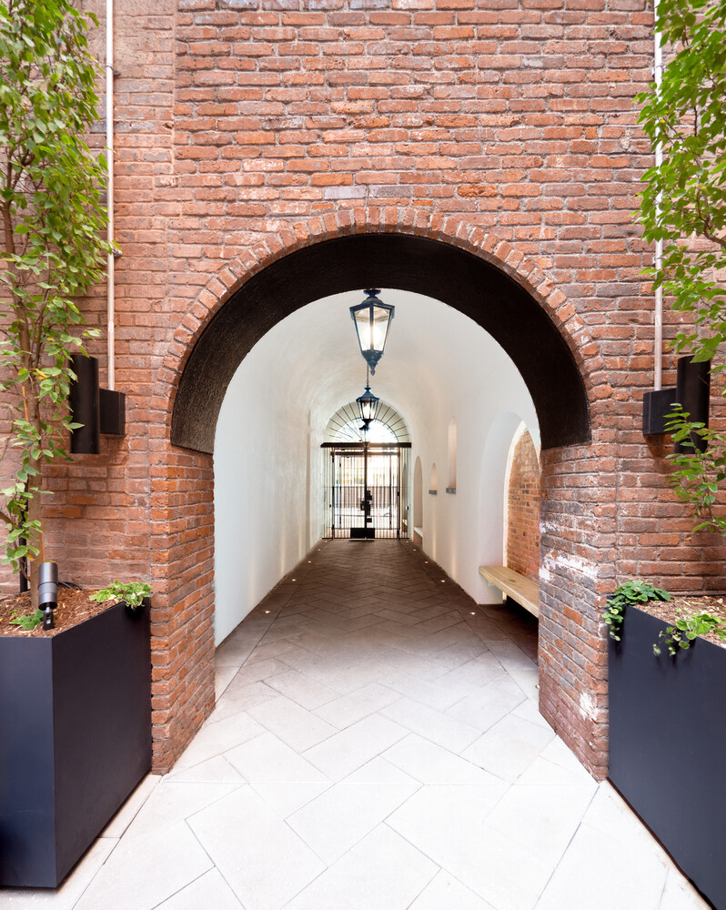23 Waverly Place 6L Greenwich Village New York NY 10003