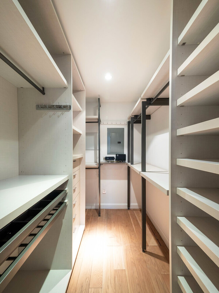 350 Albany Street 5MN Battery Park City New York NY 10280