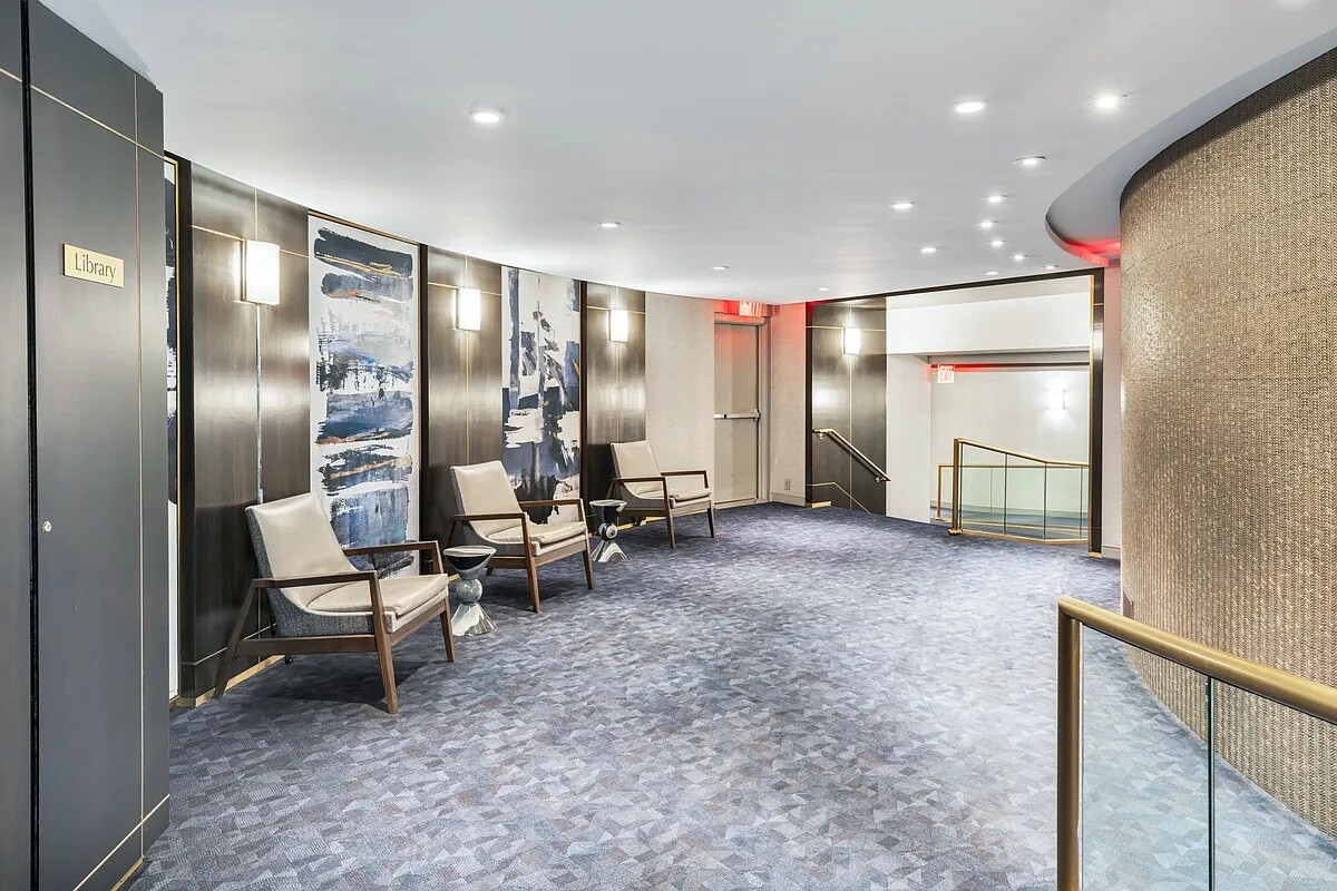 233 East 69th Street Upper East Side New York NY 10021