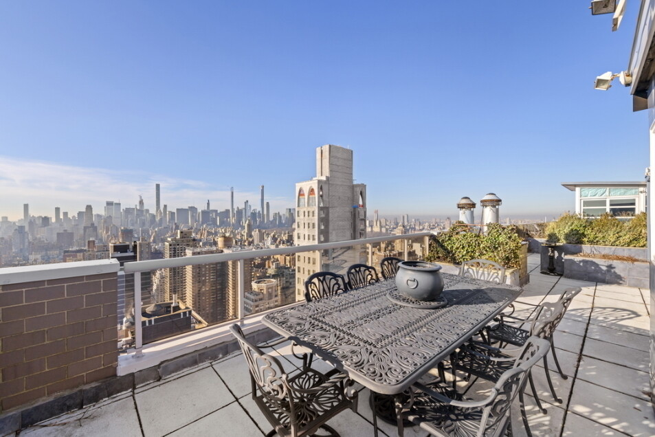 200 East 89th Street 14A Upper East Side New York NY 10128