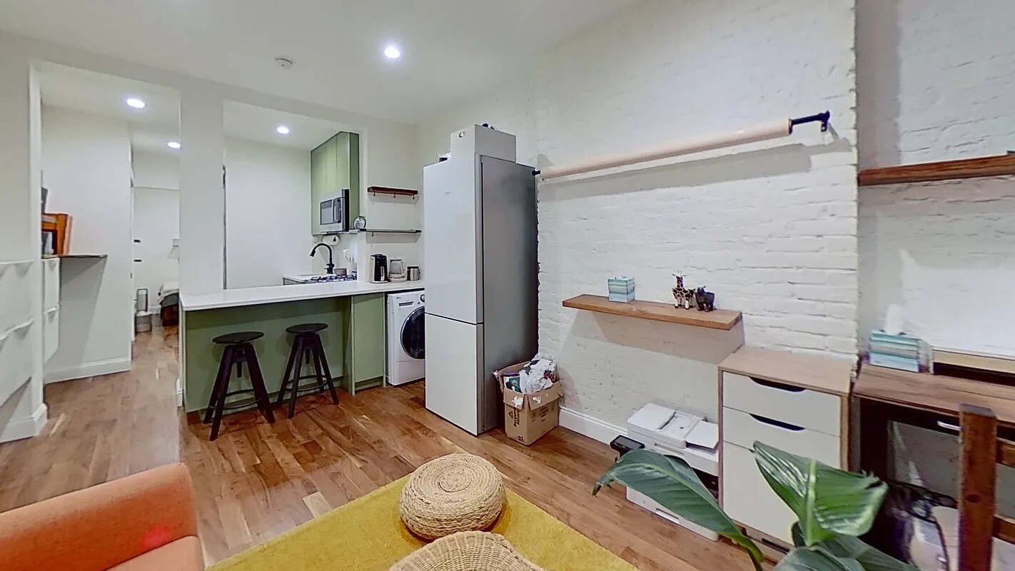 50 East 1st Street 3 E. Greenwich Village New York NY 10003