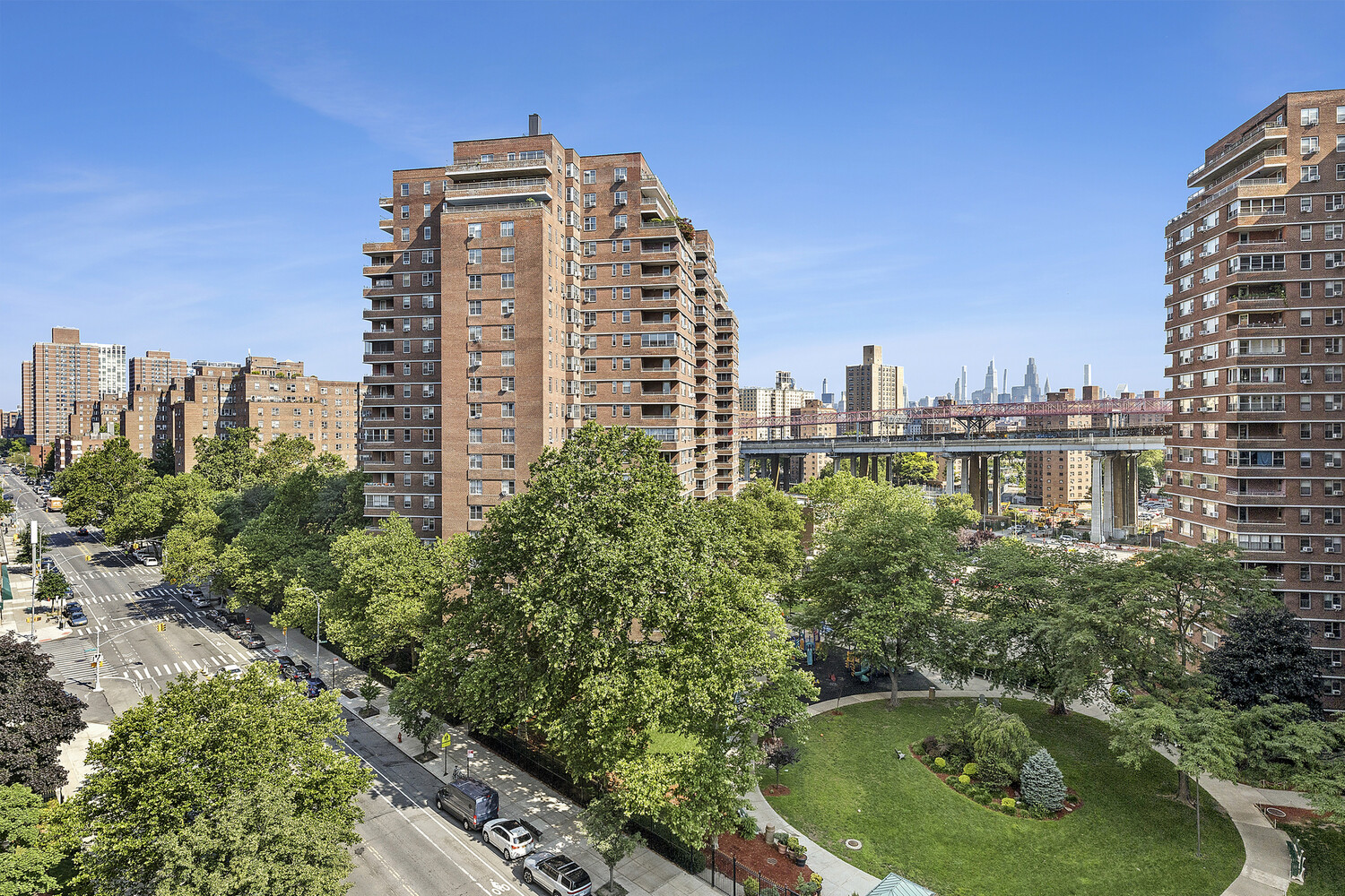 453 FDR Drive A1002 Lower East Side New York NY 10002