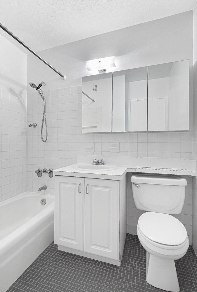 1601 Third Avenue 24B Upper East Side New York NY 10128