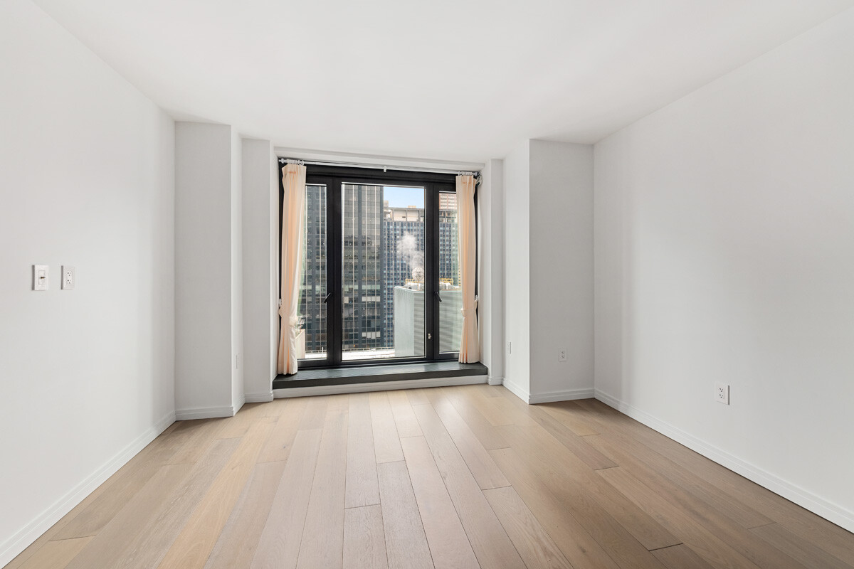 111 West 56th Street 39G Midtown West New York NY 10019