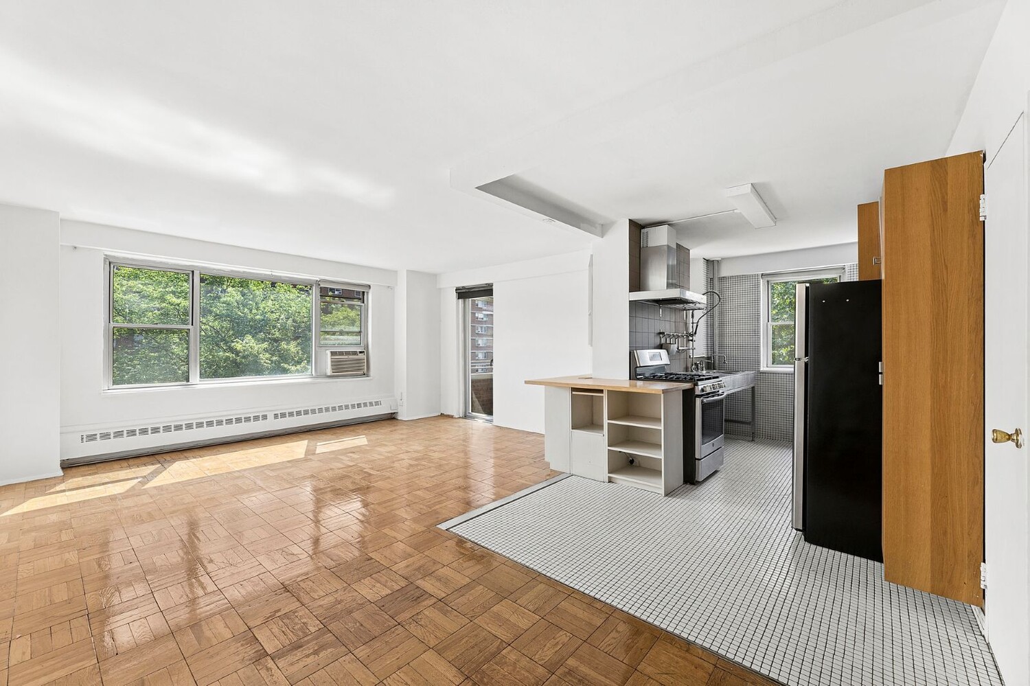 572 Grand Street G503 Lower East Side New York NY 10002