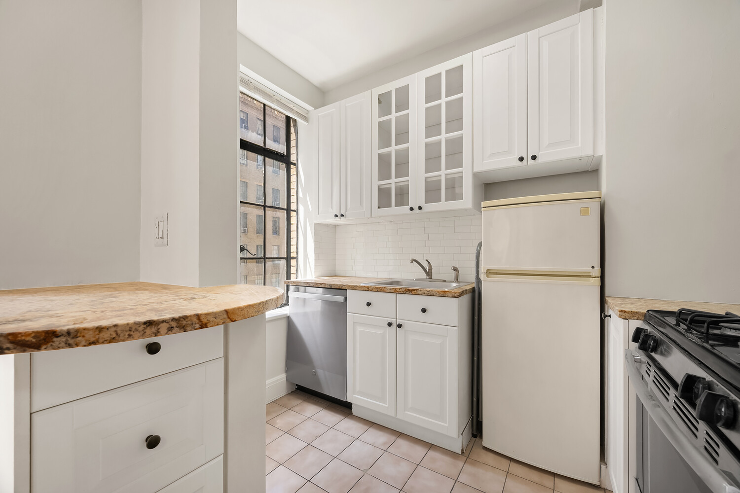 350 West 57th Street 6H Clinton New York NY 10019