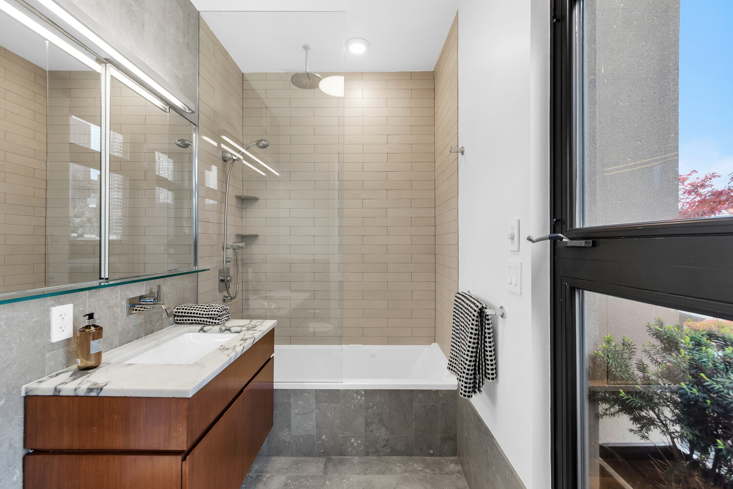 406 West 45th Street Clinton New York NY 10036